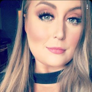 Meet your Posher, Hope